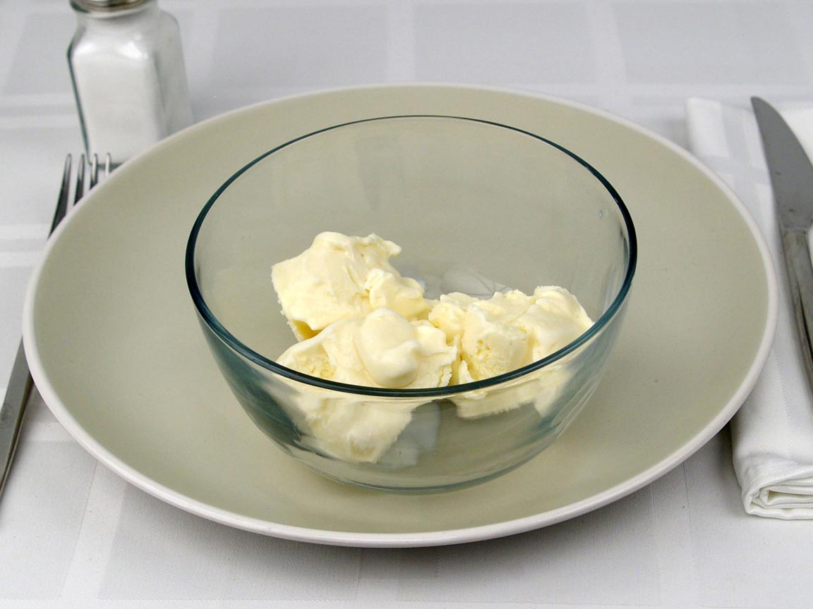 Calories in 0.75 cup(s) of Haagen Dazs Vanilla Ice Cream