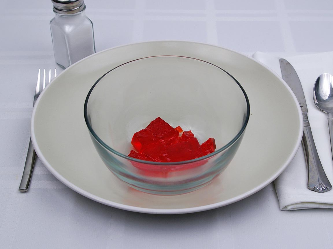 Calories in 0.25 cup(s)  of Jello - Gelatin