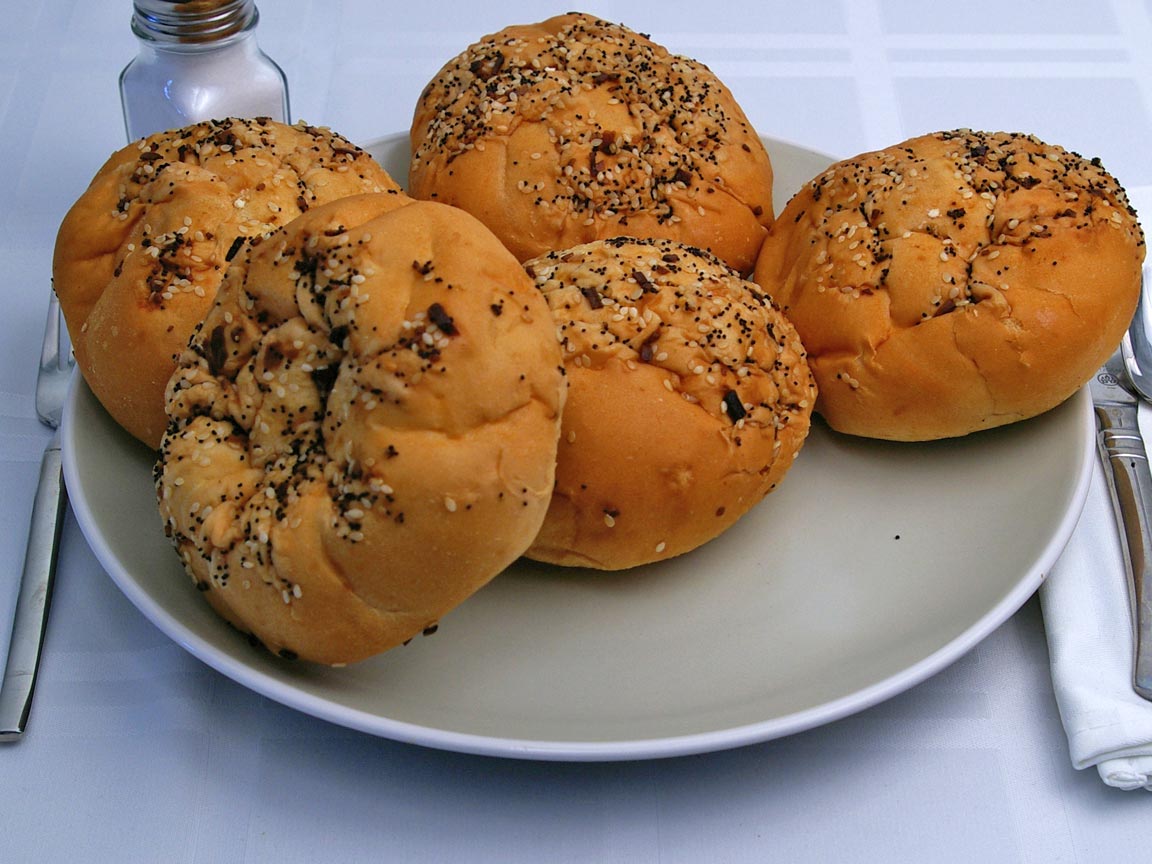 Calories in 5 roll(s) of Kaiser Roll
