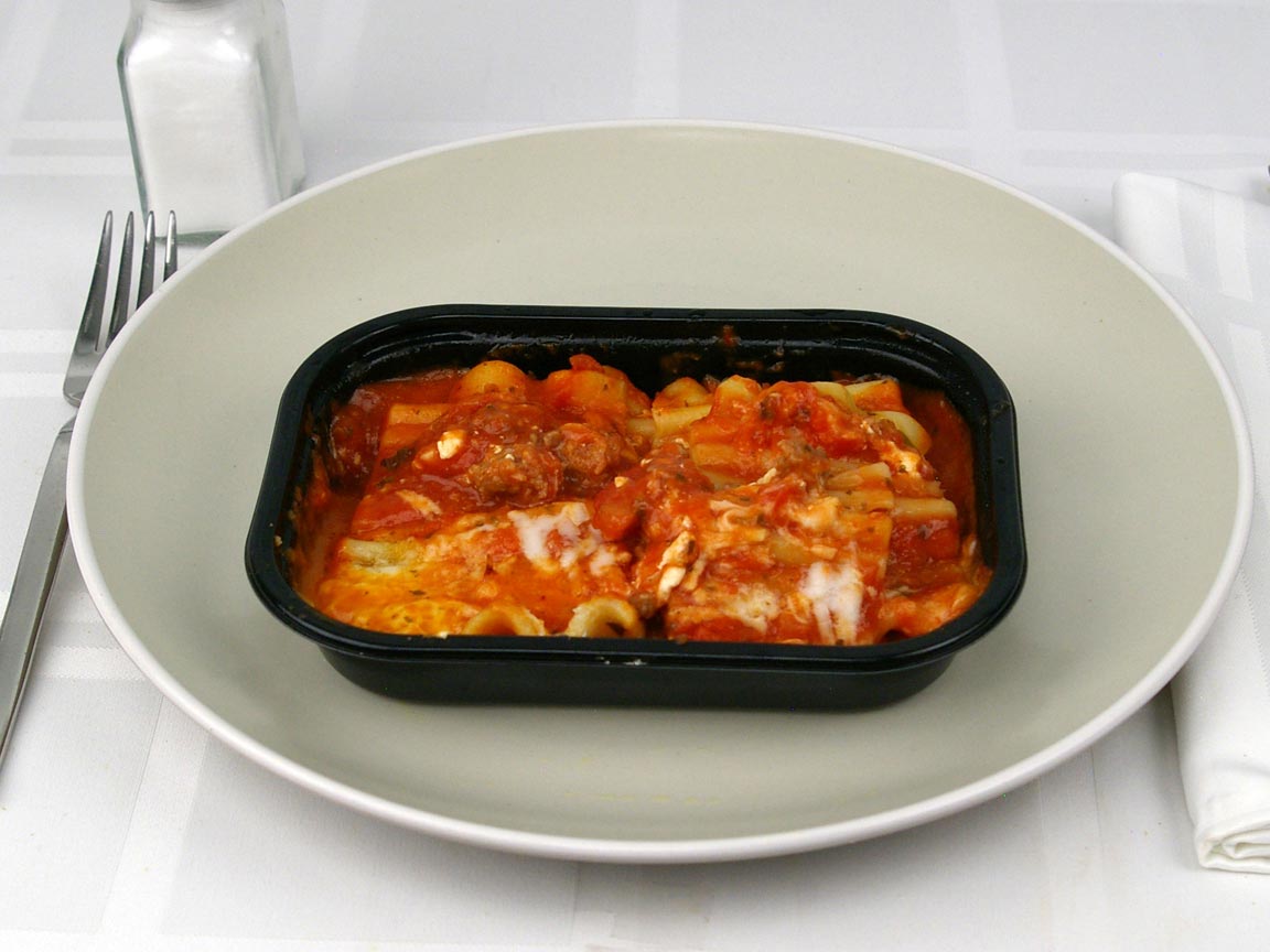 Calories in 1 package(s) of Lean Cuisine Lasagna with Meat Sauce