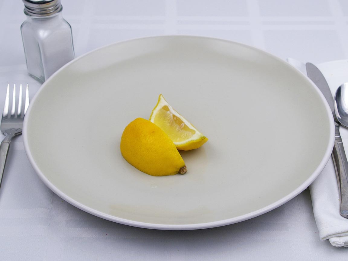 Calories in 0.5 fruit(s) of Lemon