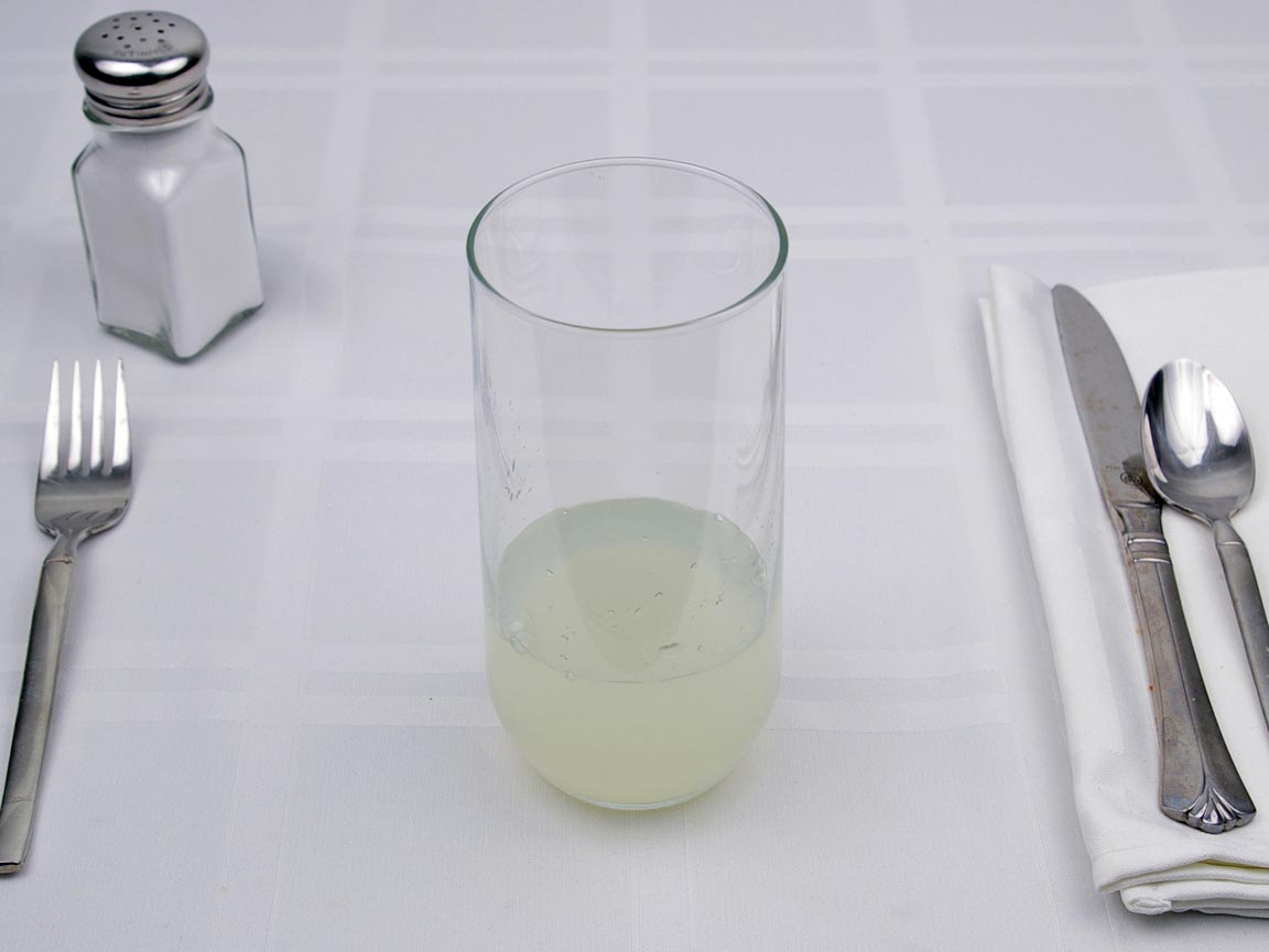 Calories in 0.63 cup(s) of Lemonade - Light