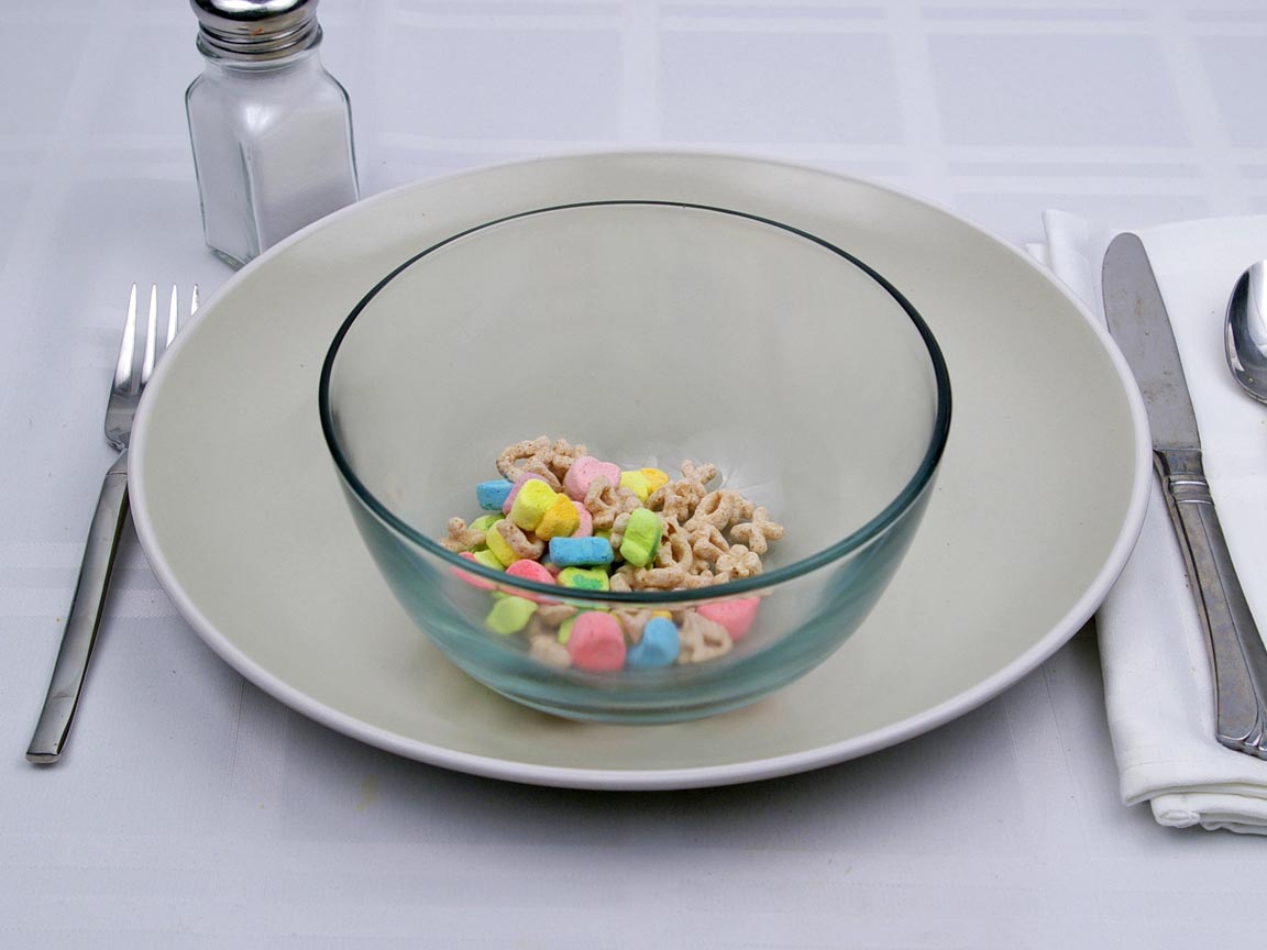 Calories in 0.25 cup(s) of Lucky Charms Cereal