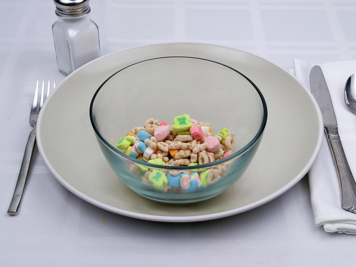 Calories in 0.75 cup(s) of Lucky Charms Cereal