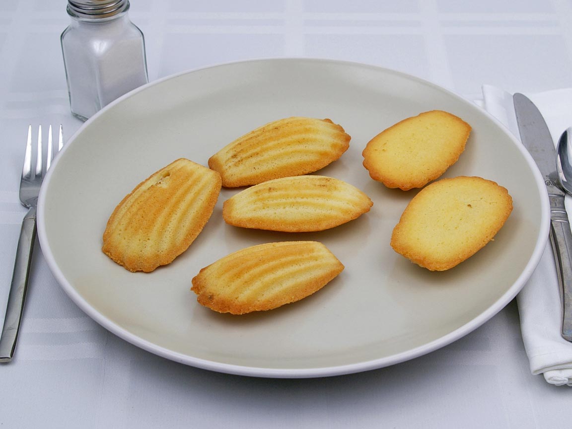 Calories in 6 cookie(s) of Madelines