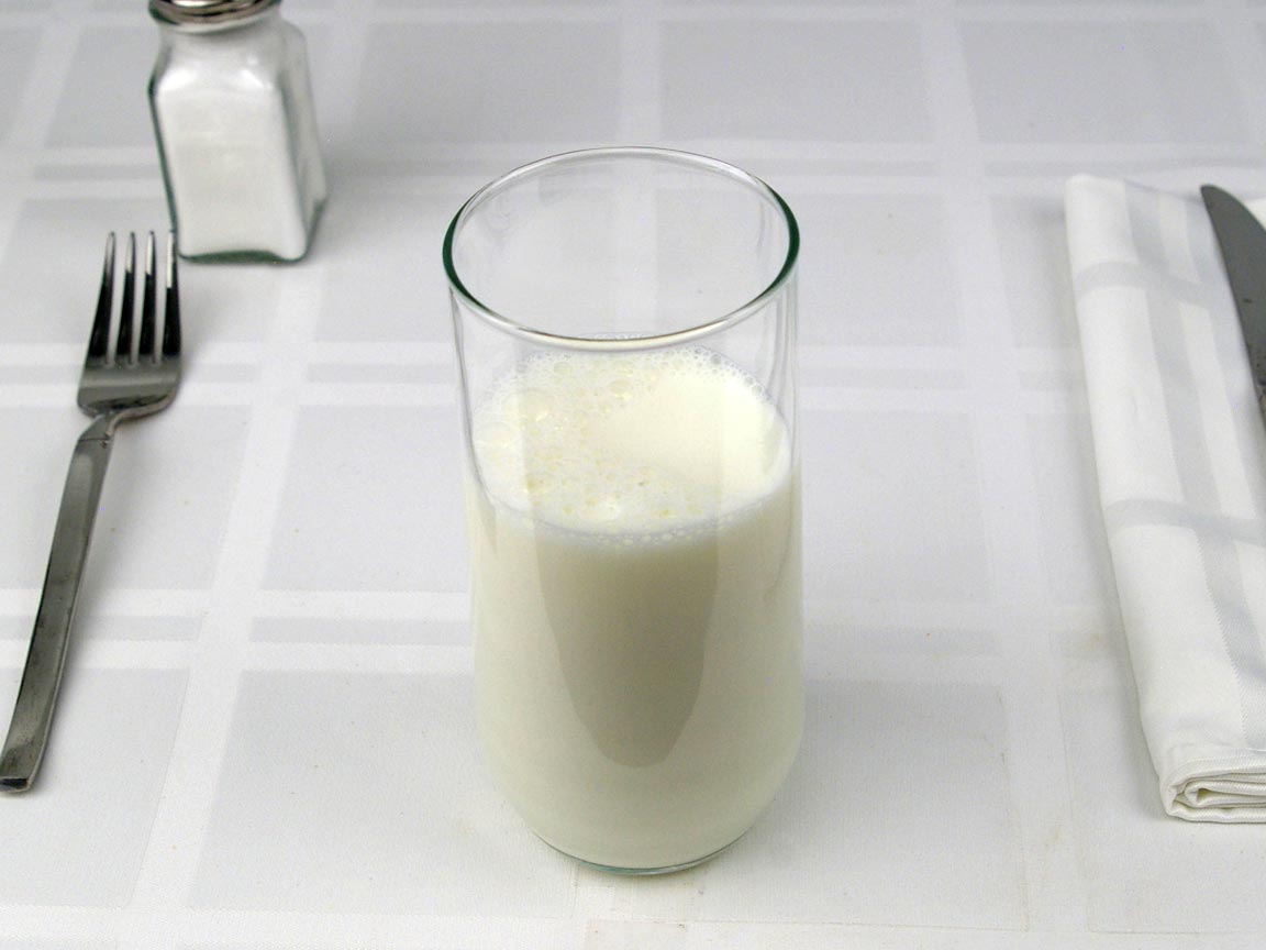 Calories in 10.17 fl oz(s) of Milk 1%