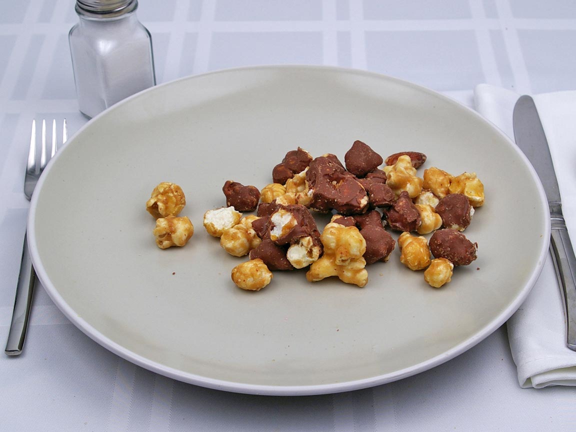 Calories in 1 cup(s) of Moose Munch - Milk Chocolate - Popcorn