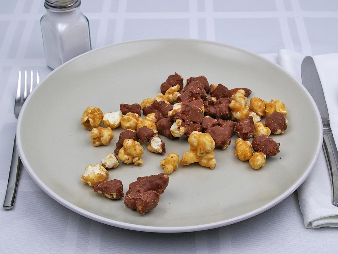 Calories in 1.25 cup(s) of Moose Munch - Milk Chocolate - Popcorn