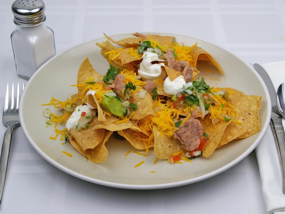 Calories in 141 grams of Nachos - Beef and Cheese