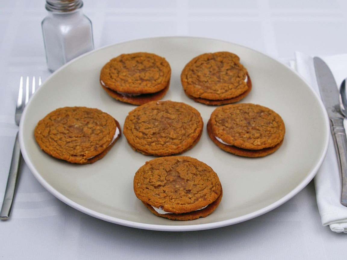 Calories in 6 cookie(s) of Oatmeal Cream Pie Cookie