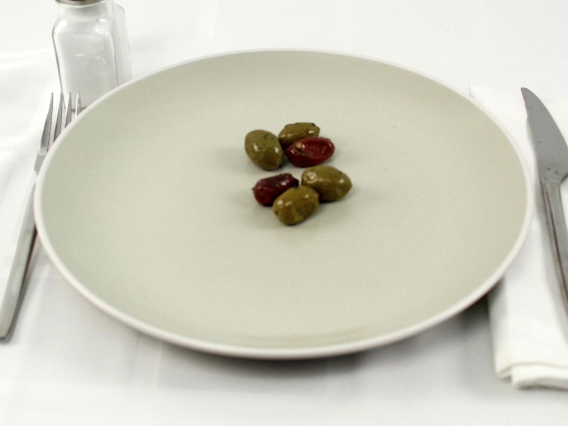 Calories in 30 grams of Marinated Olives