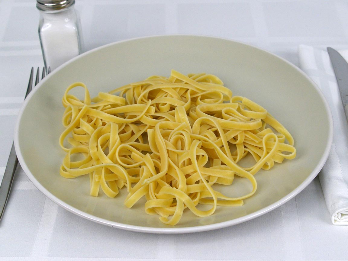 Calories in 141 grams of Fettuccine Pasta