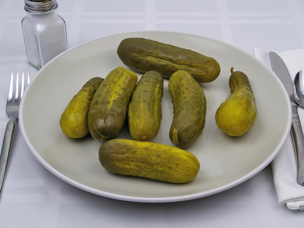 Calories in 7 pickle(s) of Dill Pickle - Whole