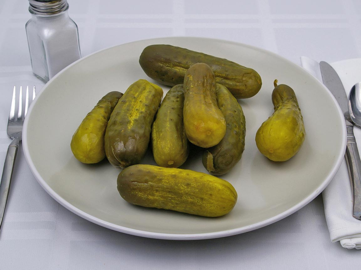 Calories in 8 pickle(s) of Dill Pickle - Whole