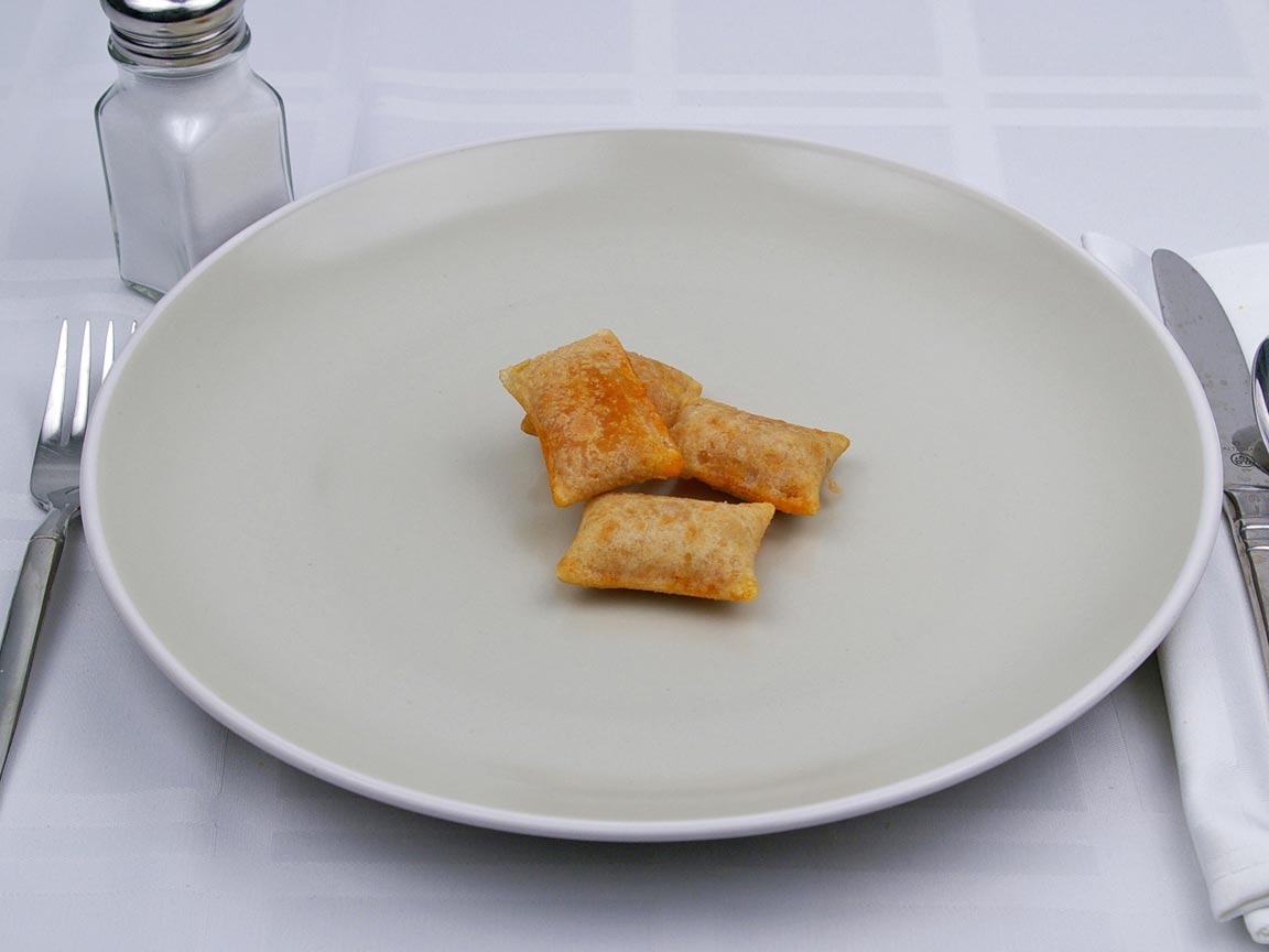 Calories in 4 roll(s) of Pizza Rolls - Cheese