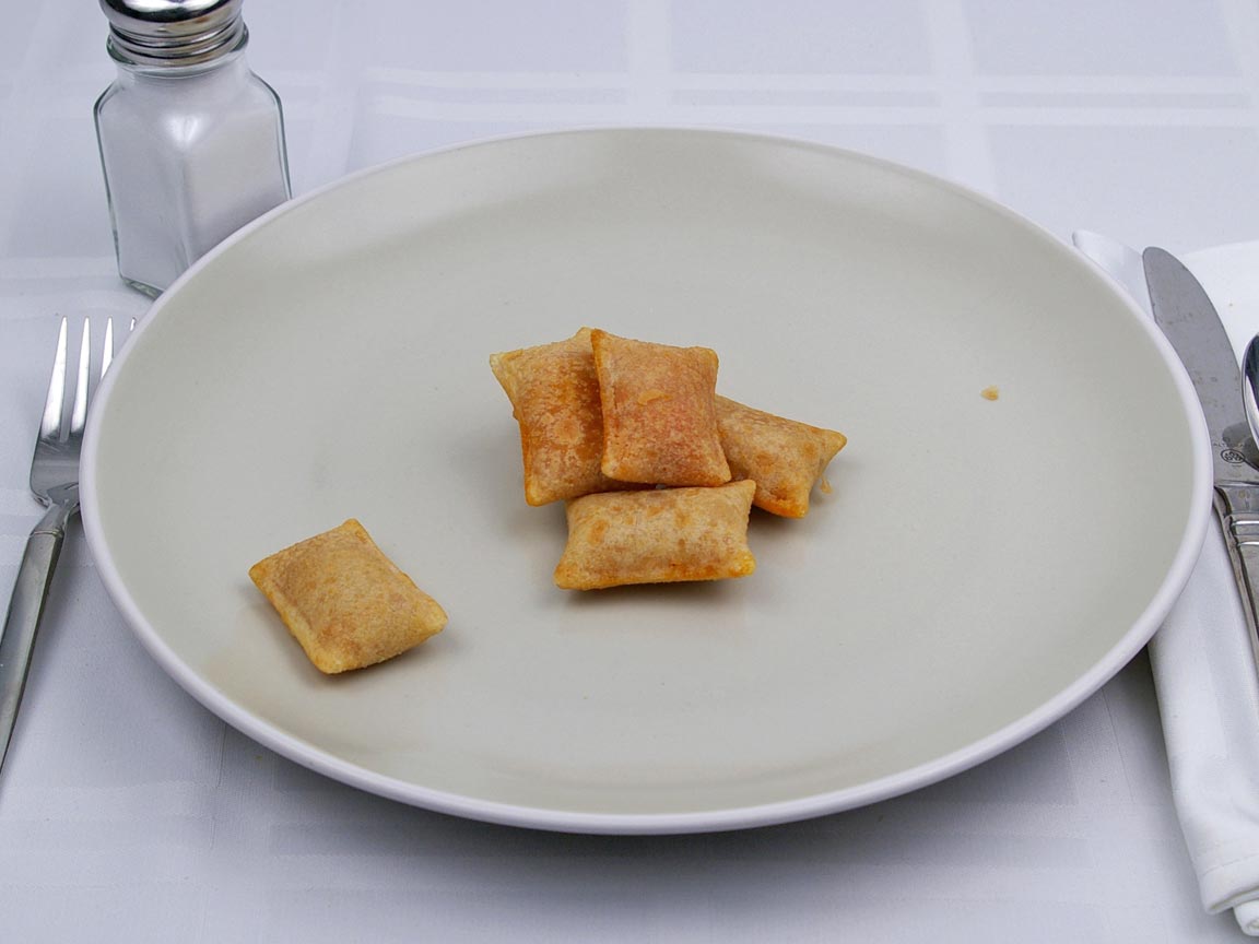Calories in 6 roll(s) of Pizza Rolls - Pepperoni
