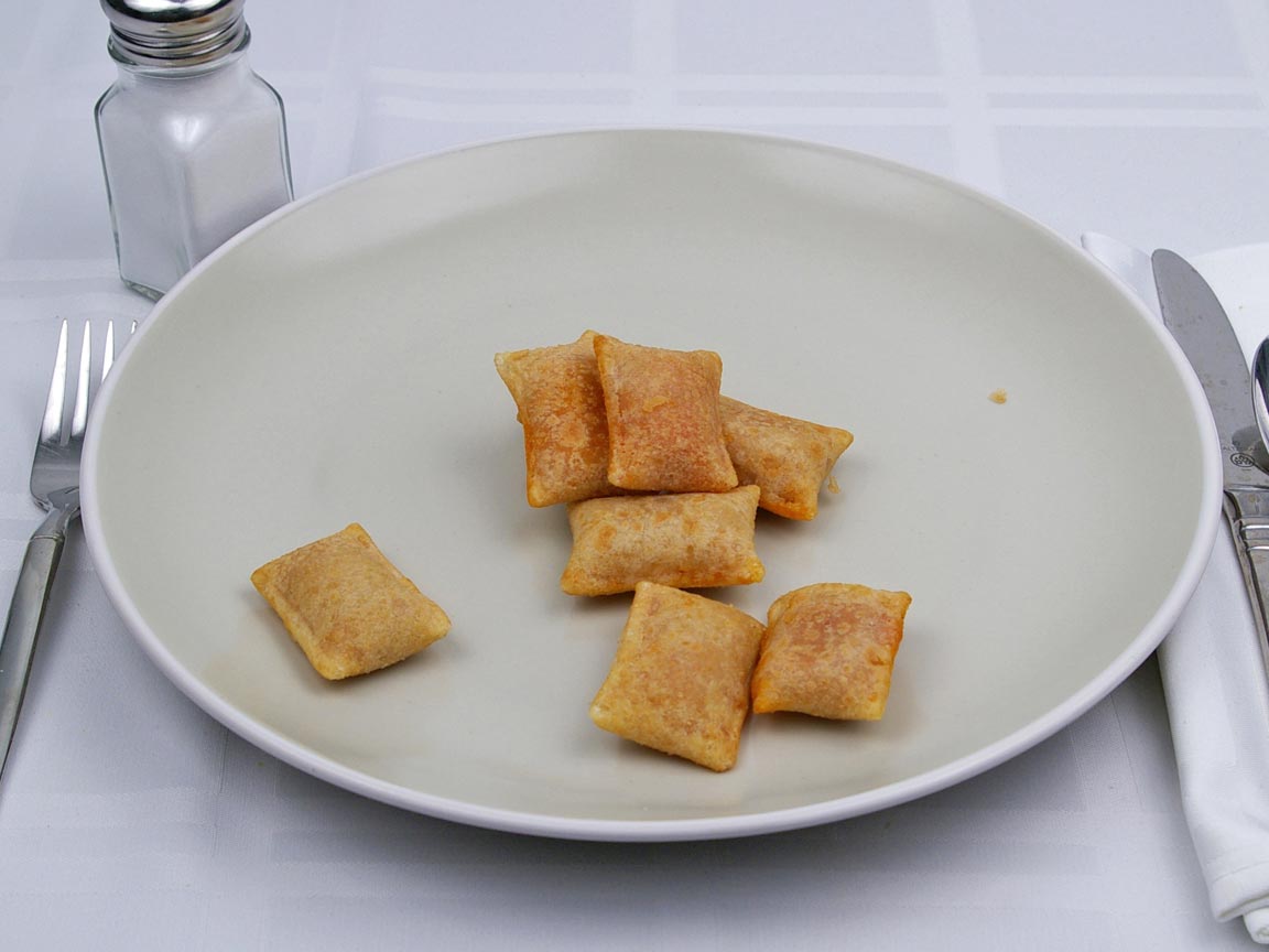 Calories in 8 roll(s) of Pizza Rolls - Pepperoni