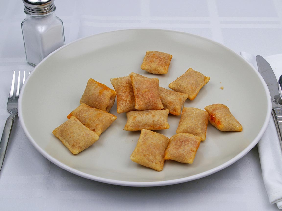 Calories in 14 roll(s) of Pizza Rolls - Cheese