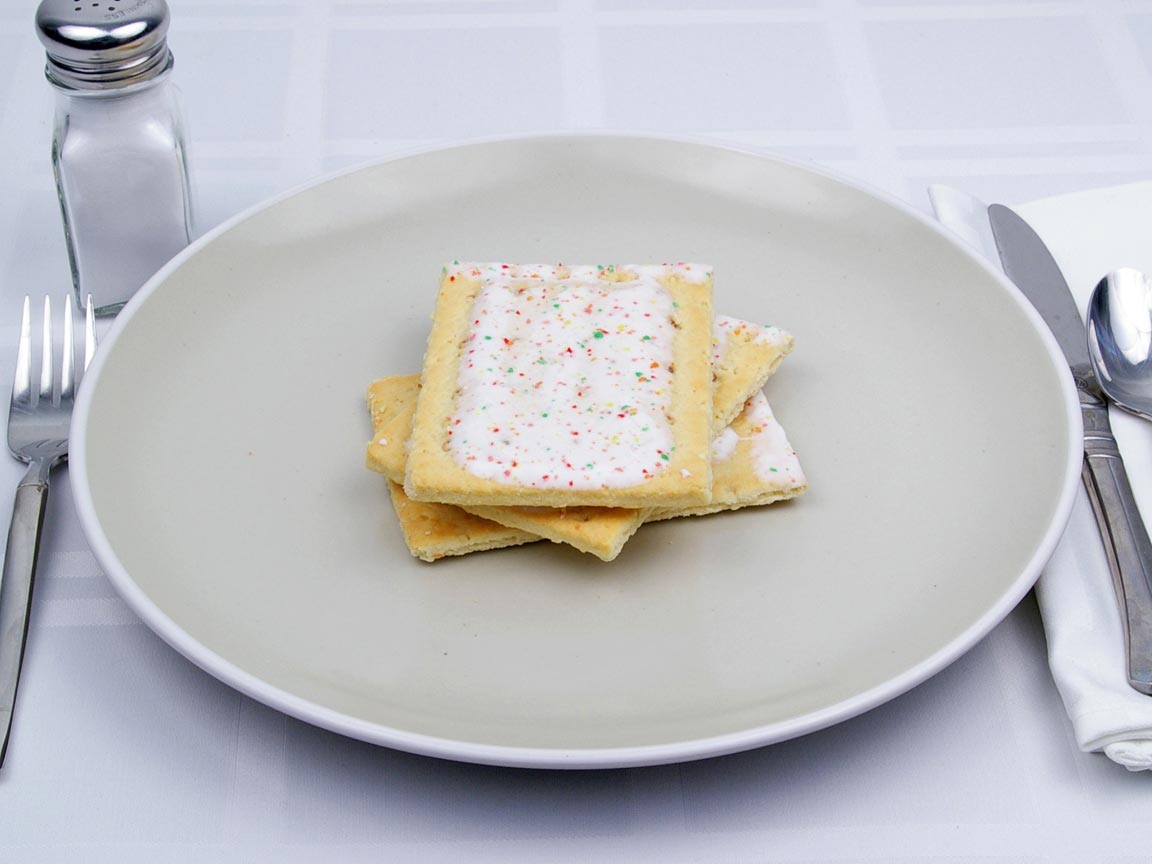 Calories in 3 pastry(ies) of PopTarts - Frosted