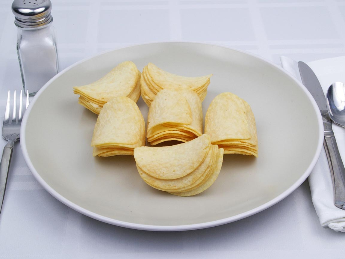 Calories in 42 chip(s) of Pringles - Original