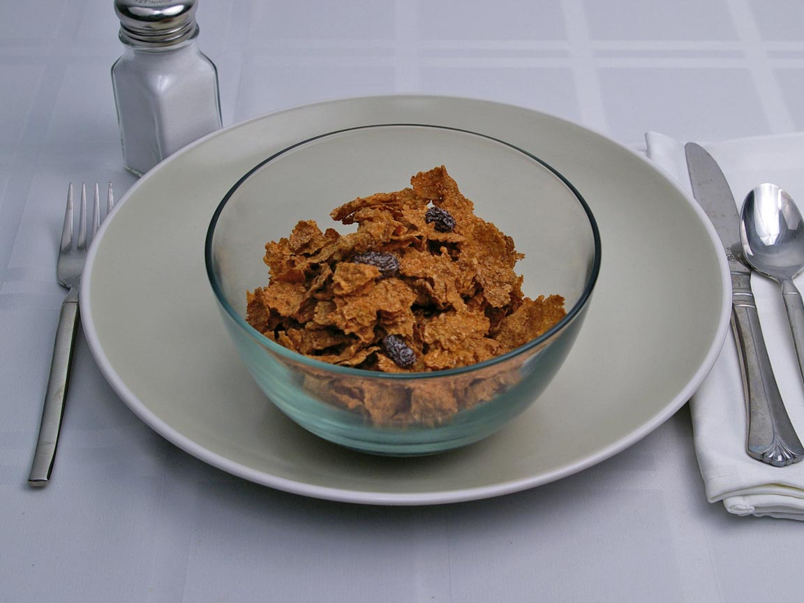 Calories in 1.25 cup(s) of Raisin Bran Cereal