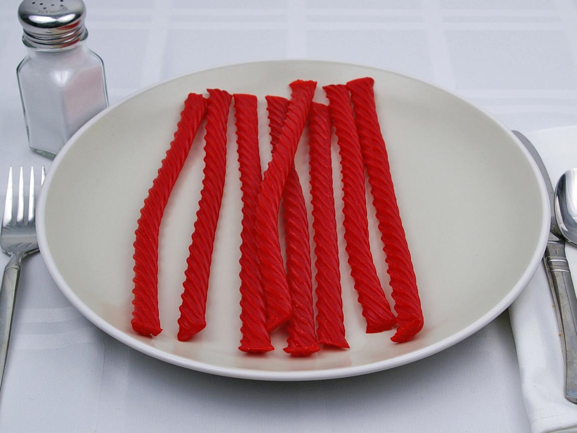 Calories in 8 red vine(s) of Red Vines
