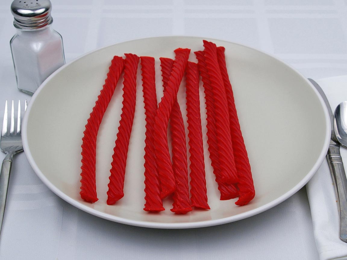 Calories in 9 red vine(s) of Red Vines