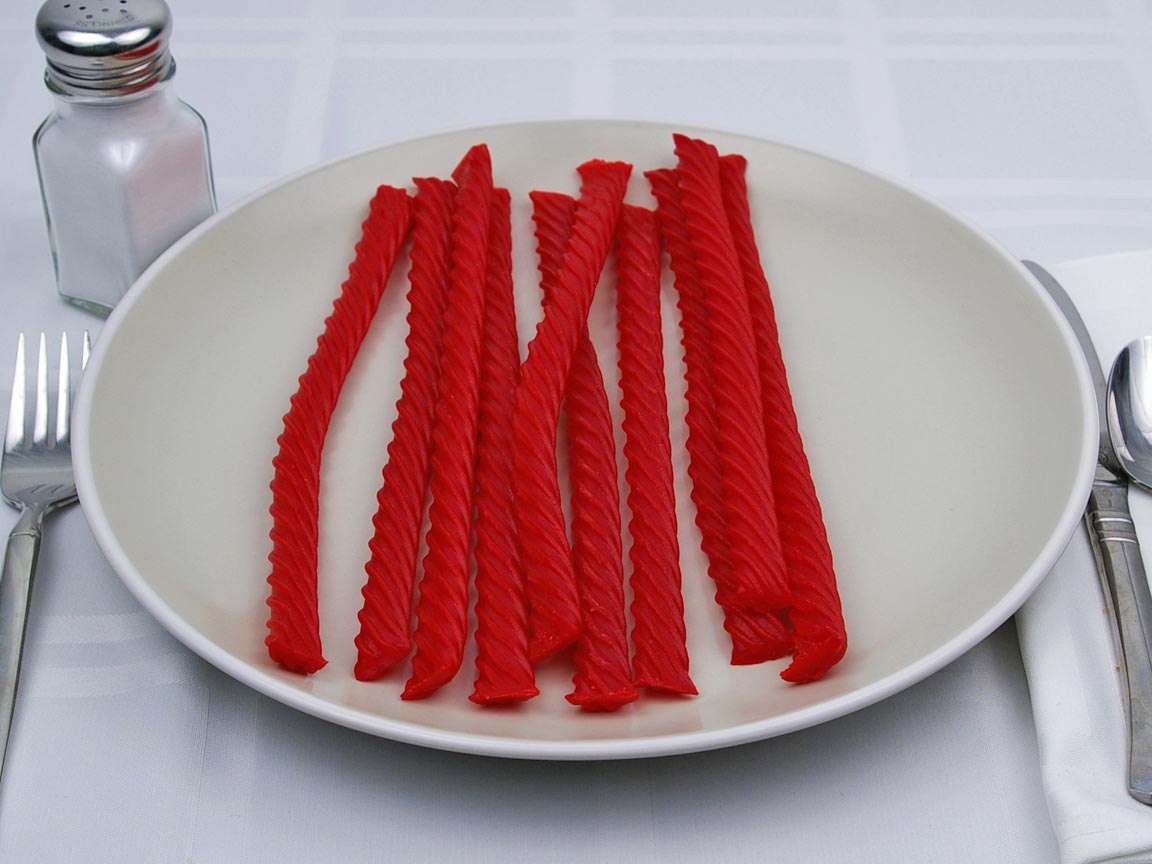 Calories in 10 red vine(s) of Red Vines