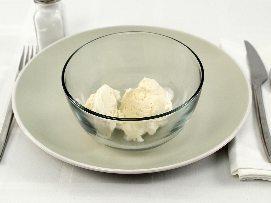 Calories in 0.5 cup(s) of Vanilla Ice Cream Reduced Fat