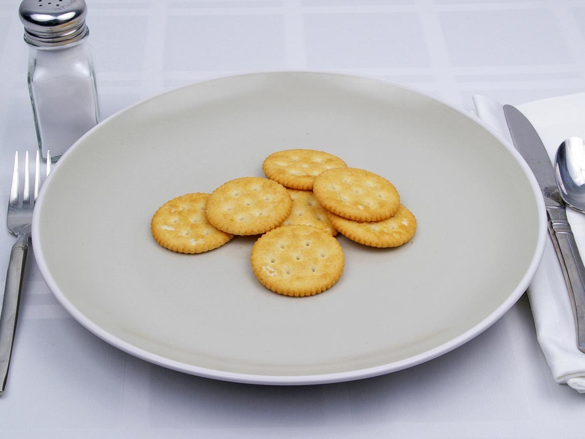 Calories in 18 grams of Ritz Crackers