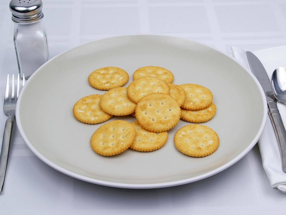 Calories in 34 grams of Ritz Crackers