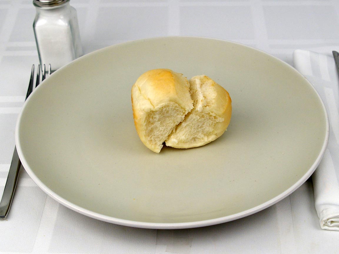 Calories in 1 roll(s) of Zupa's French Roll