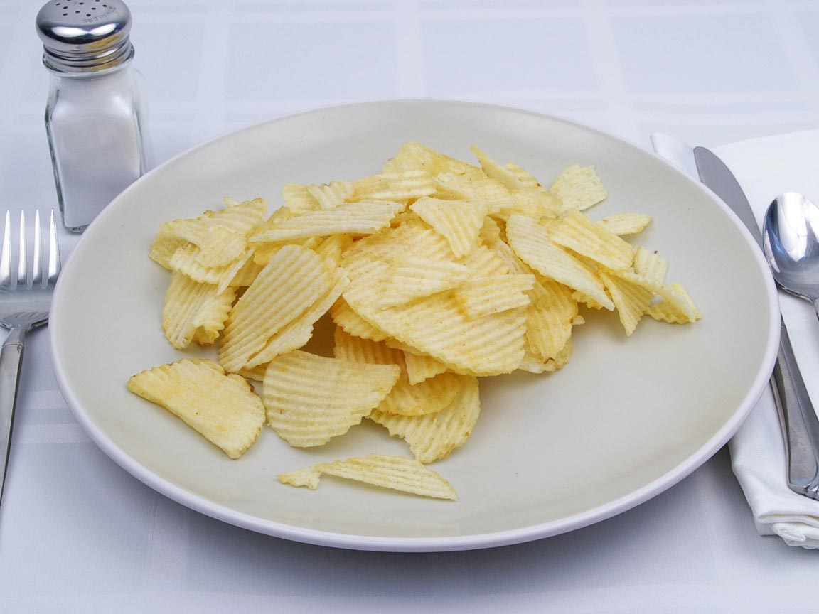 Calories in 63 grams of Potato Chips - Ruffles - Reduced Fat