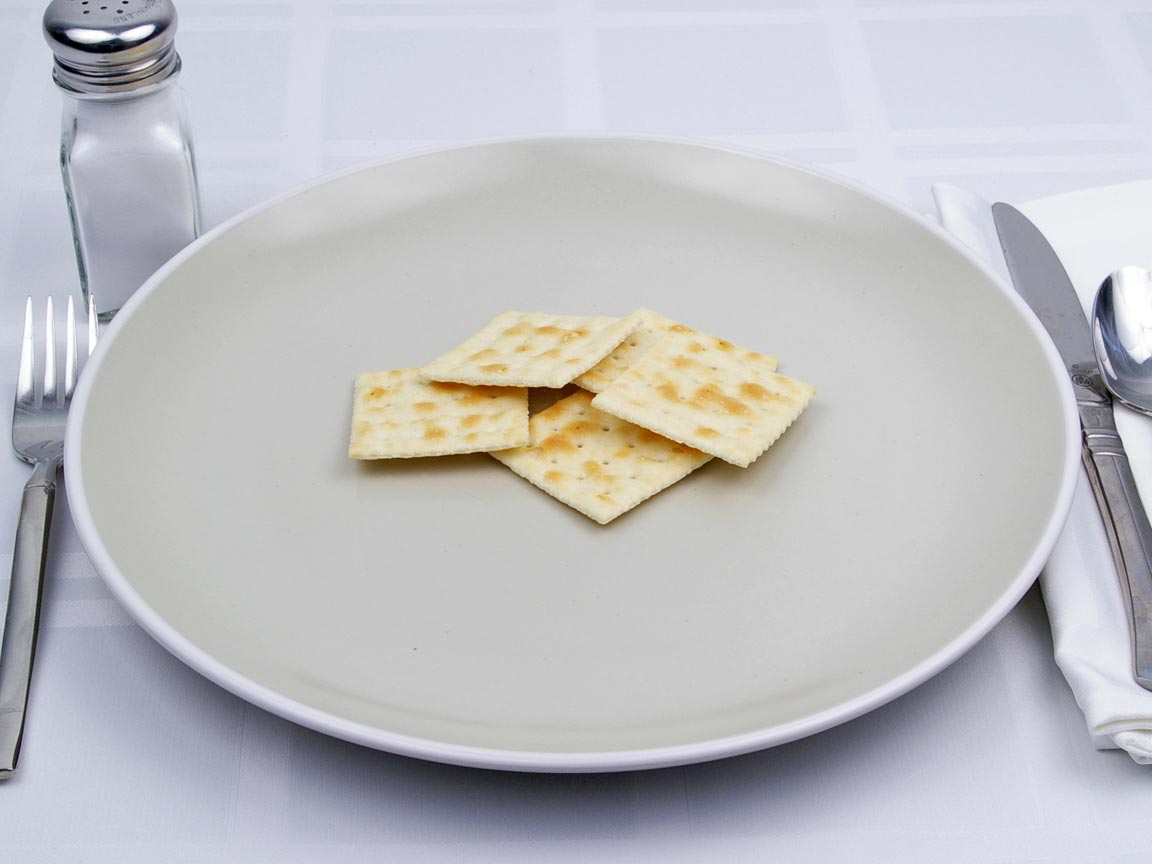 Calories in 5 cracker(s) of Saltine Crackers - Low Salt
