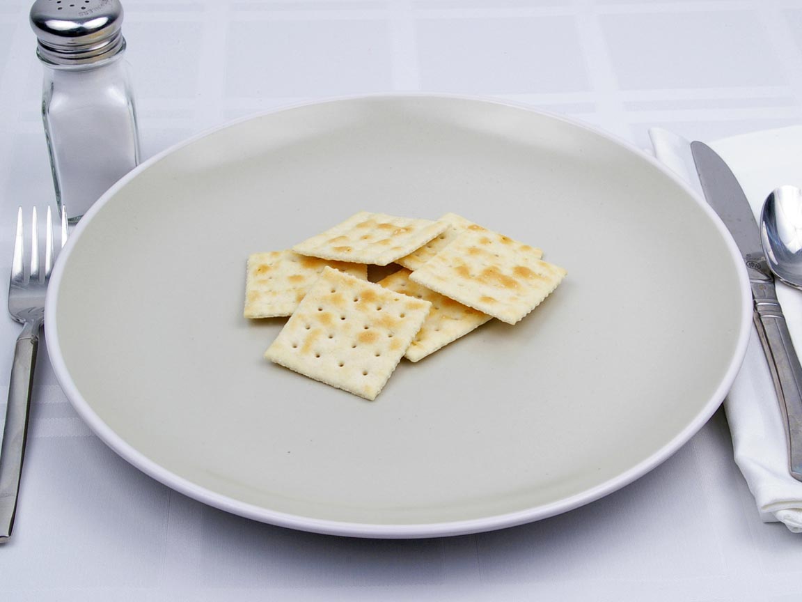 Calories in 6 cracker(s) of Saltine Crackers - Low Salt
