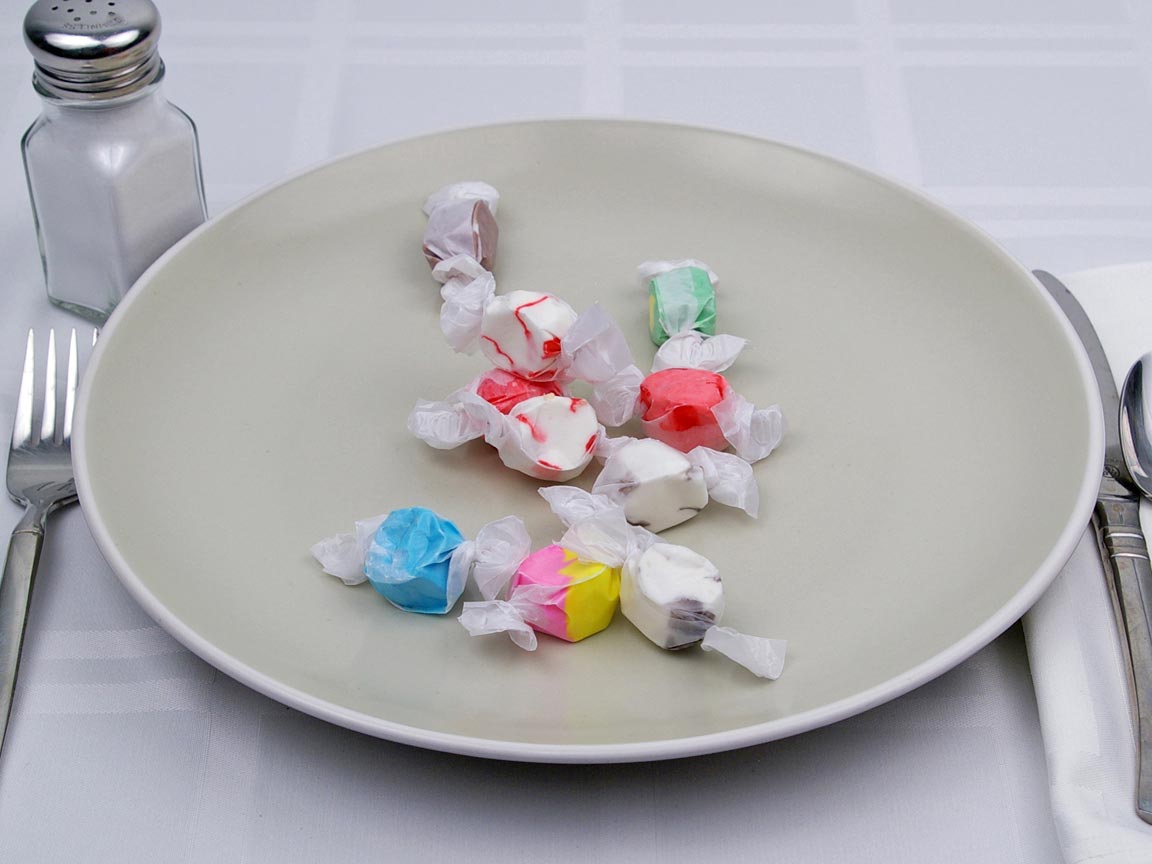 Calories in 10 piece(s) of Saltwater Taffy