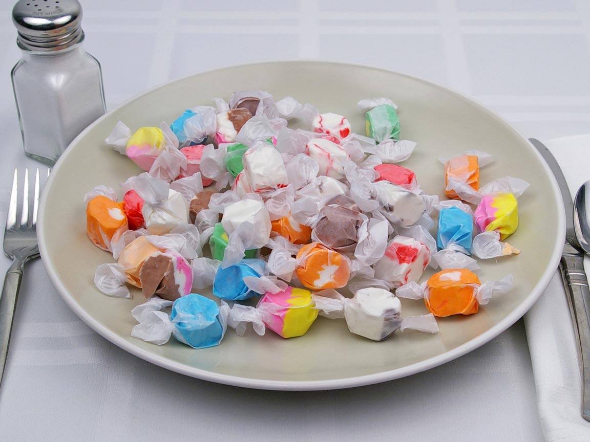 Calories in 40 piece(s) of Saltwater Taffy