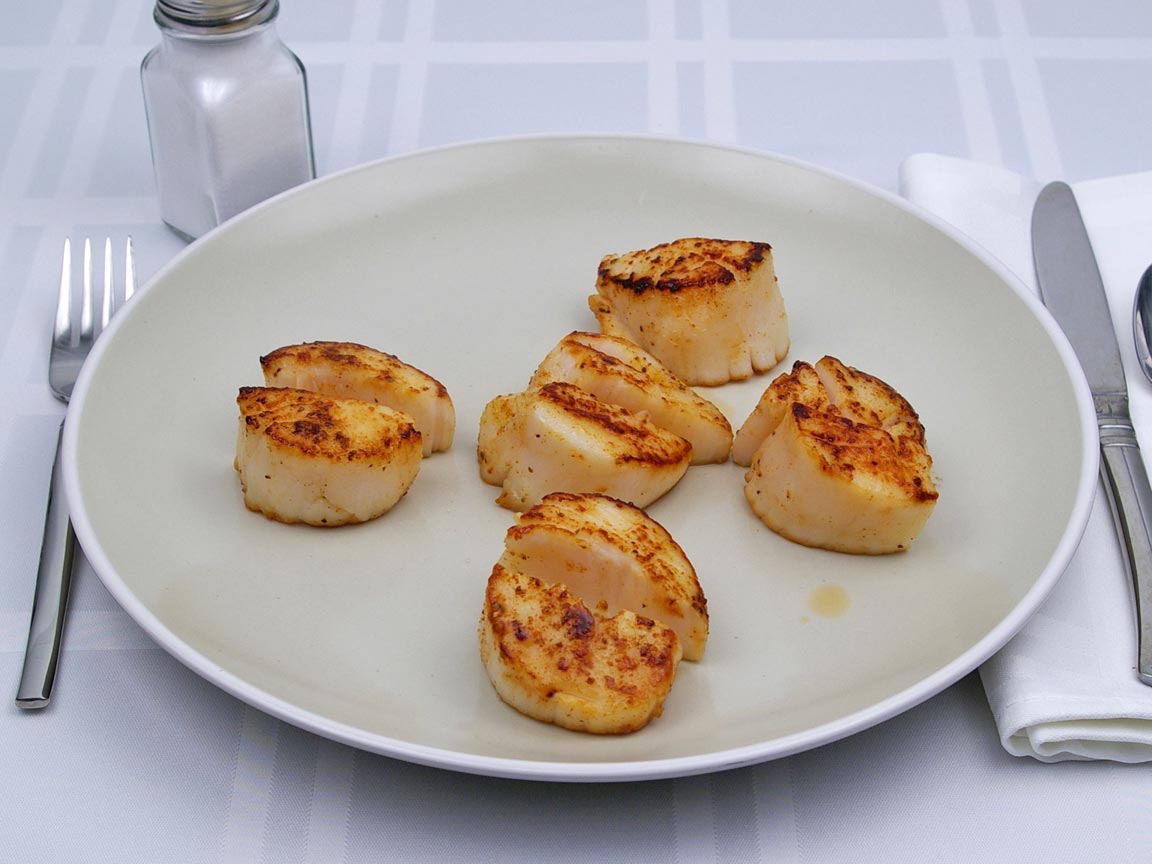Calories in 4.5 piece(s) of Scallops - No Cooking Fat Added