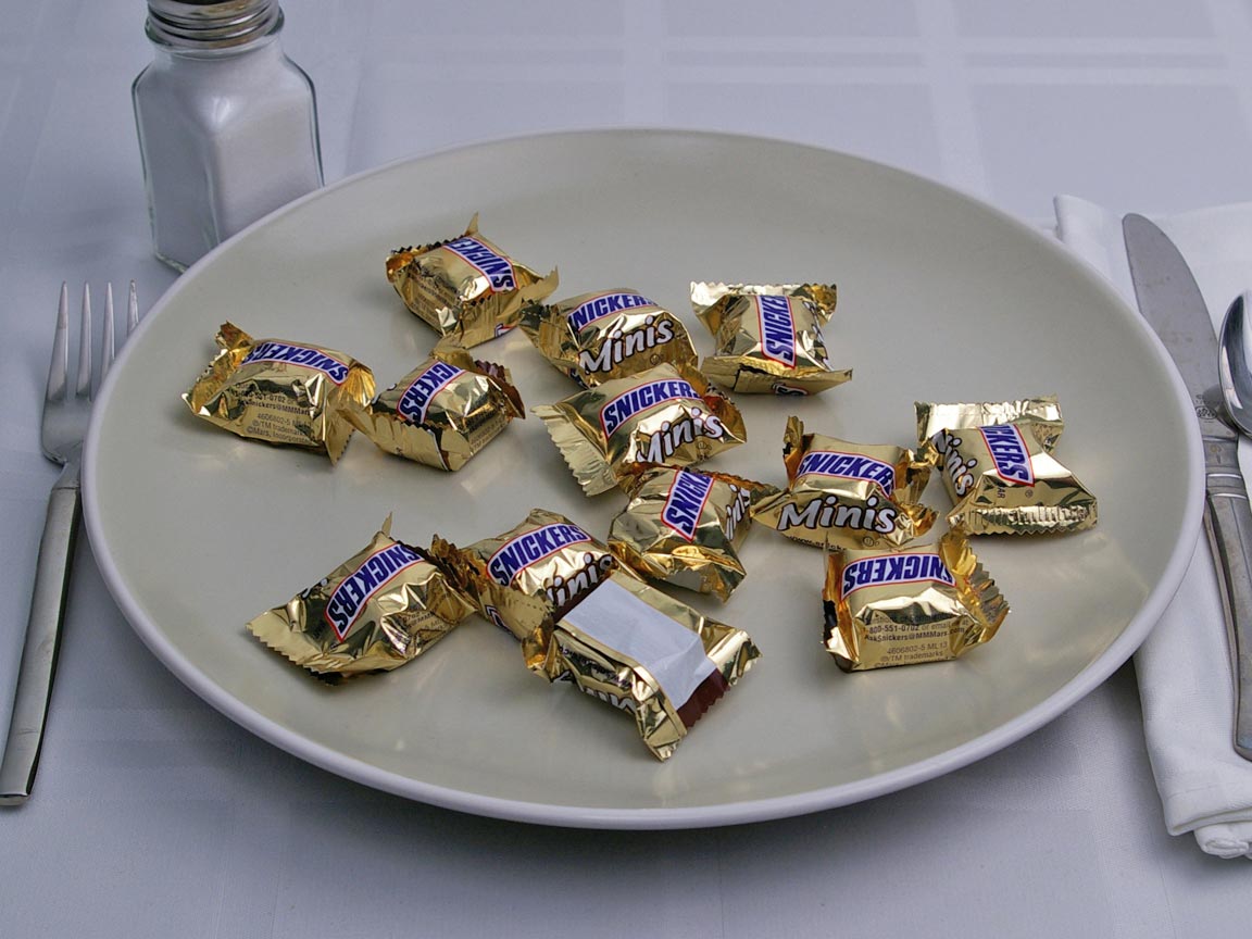 Calories in 13 mini(s) of Snickers - Mini