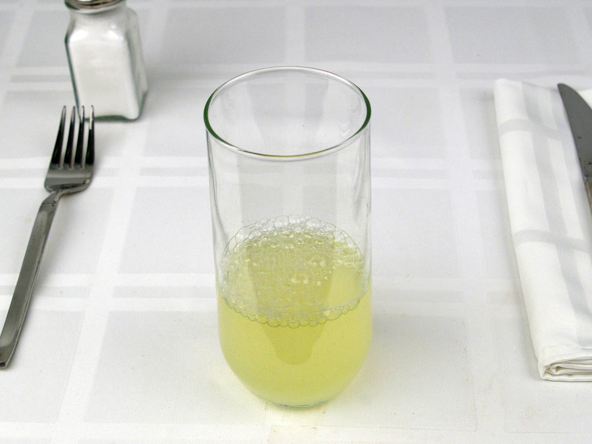 Calories in 6 fl oz(s) of Sparkling Lemonade
