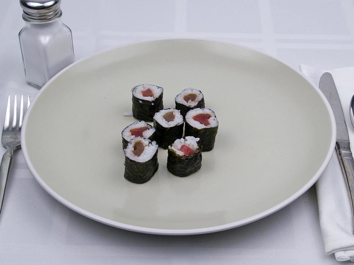 Calories in 7 piece(s) of Sushi - Maki - Spicy Tuna Roll - Small