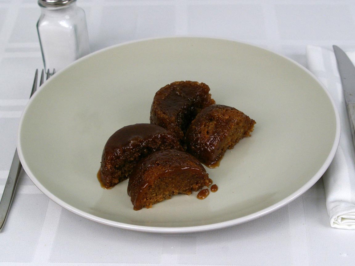 Calories in 200 grams of Sticky Toffee Pudding