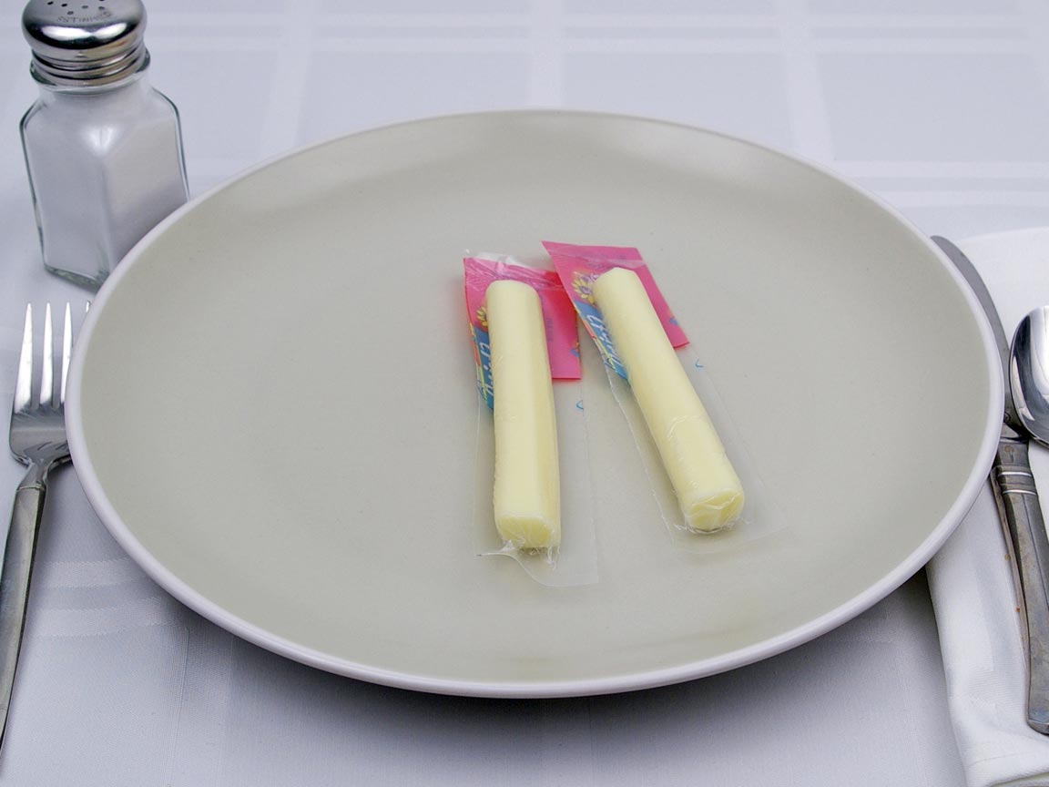Calories in 2 stick(s) of String Cheese - Light 