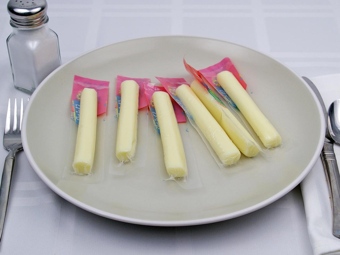 Calories in 6 stick(s) of String Cheese