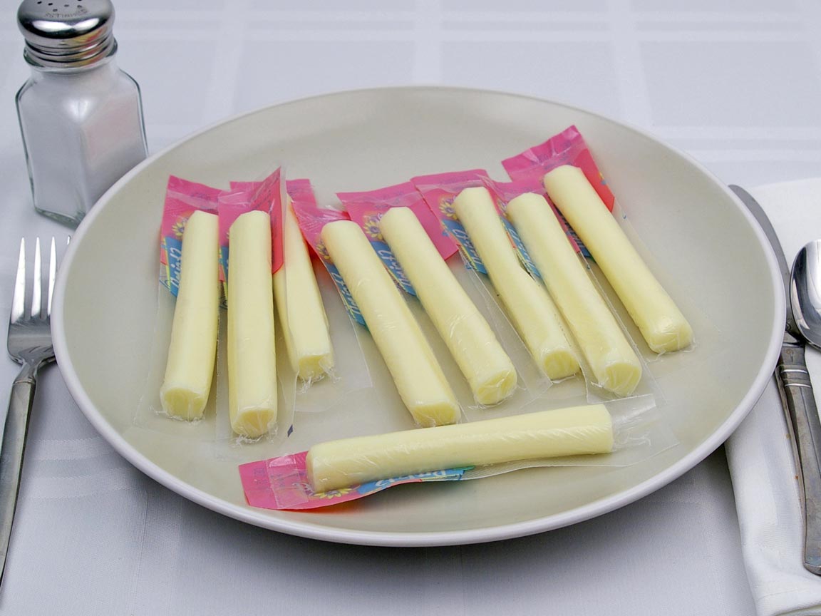 Calories in 9 stick(s) of String Cheese