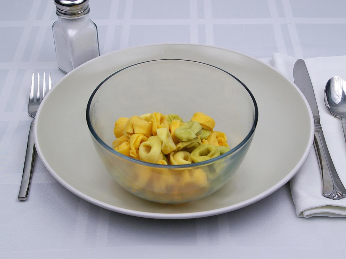 Calories in 1.25 cup(s) of Three Cheese Tortellini Pasta