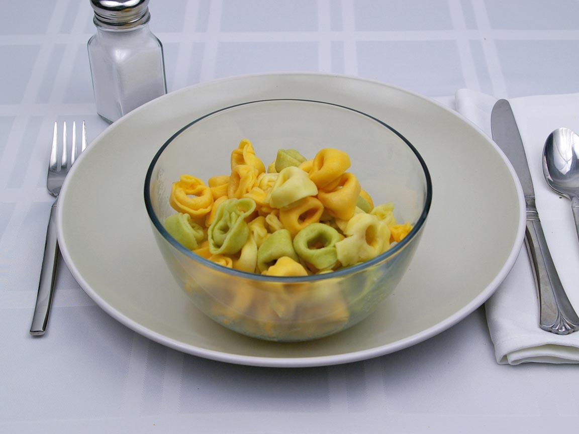 Calories in 2 cup(s) of Three Cheese Tortellini Pasta