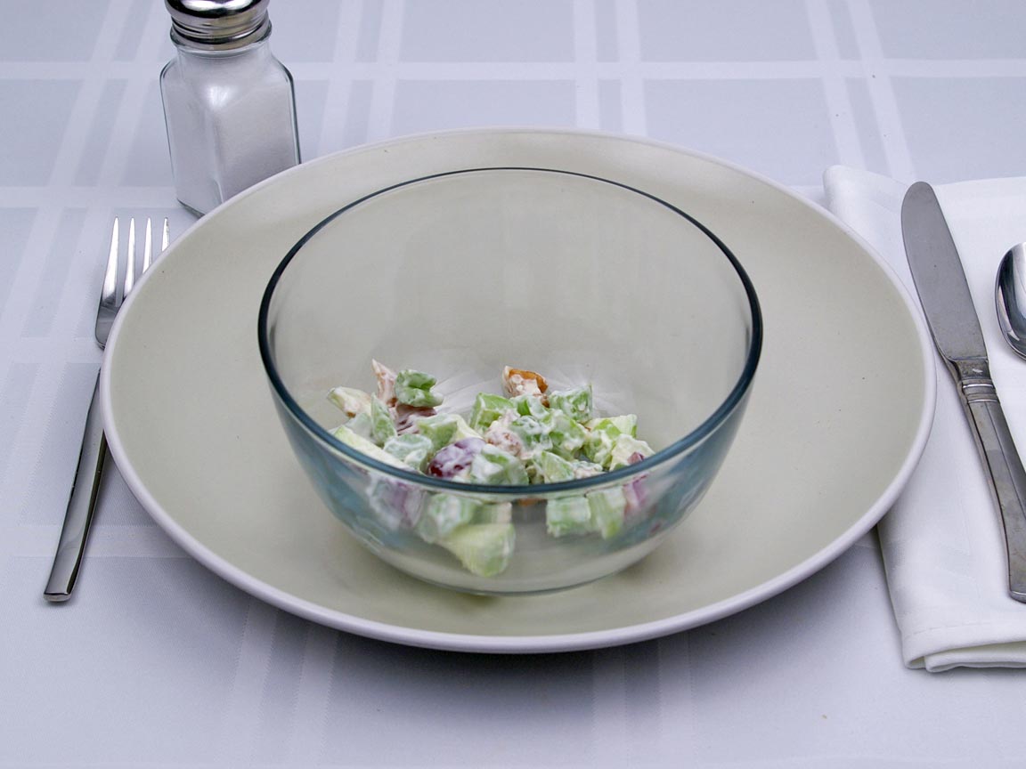 Calories in 0.5 cup(s) of Waldorf Salad - Classic - Avg
