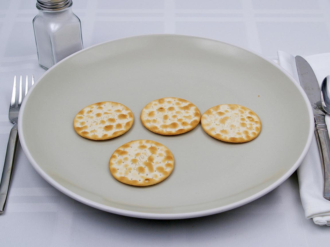 Calories in 4 cracker(s) of Carr's Table Water Crackers