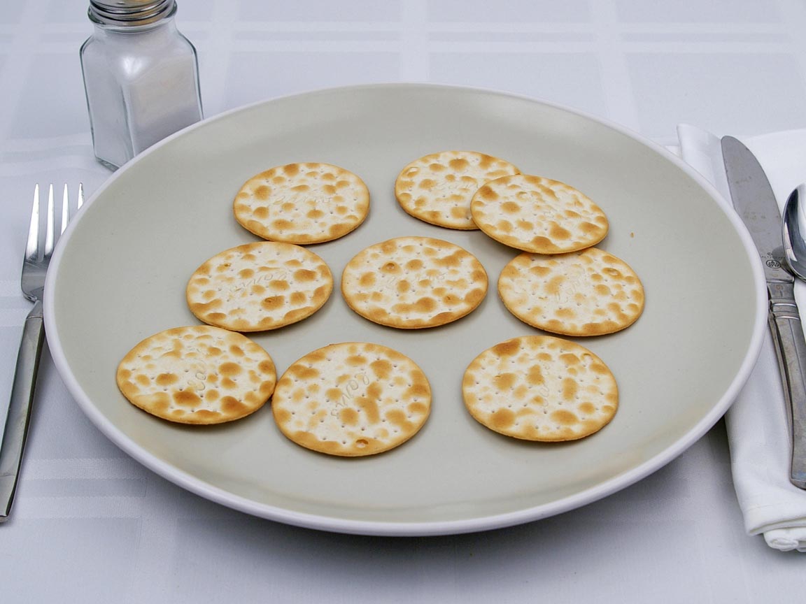 Calories in 9 cracker(s) of Carr's Table Water Crackers